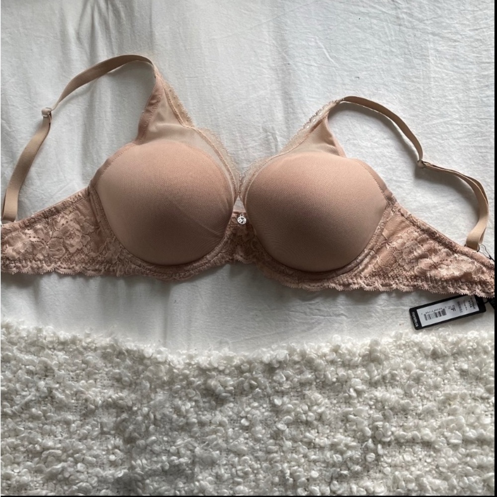 Montelle Mystique 9314 Plunge Bra 32 F in sand/sable